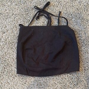 Kendall & Kylie Black going out top